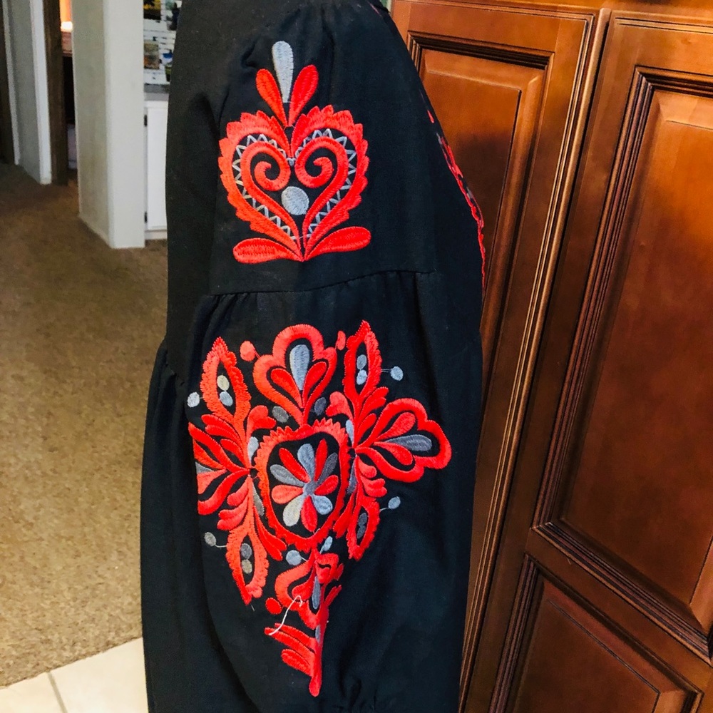 Dress - Picture 6 of 6